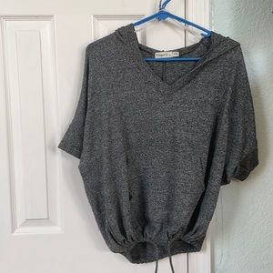 Gray hooded short sleeve top with pockets